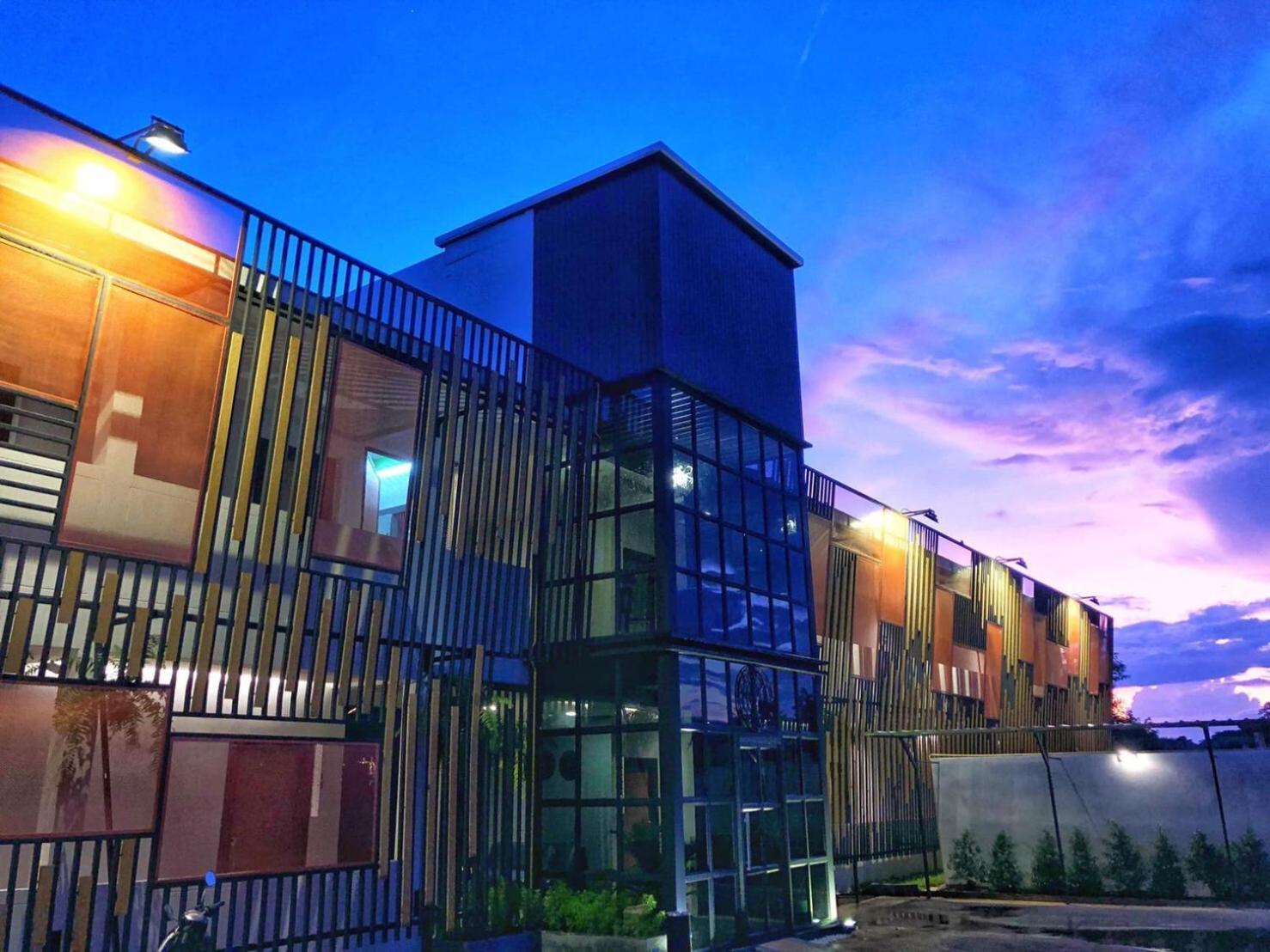 S1 City Hotel Buriram Exterior photo