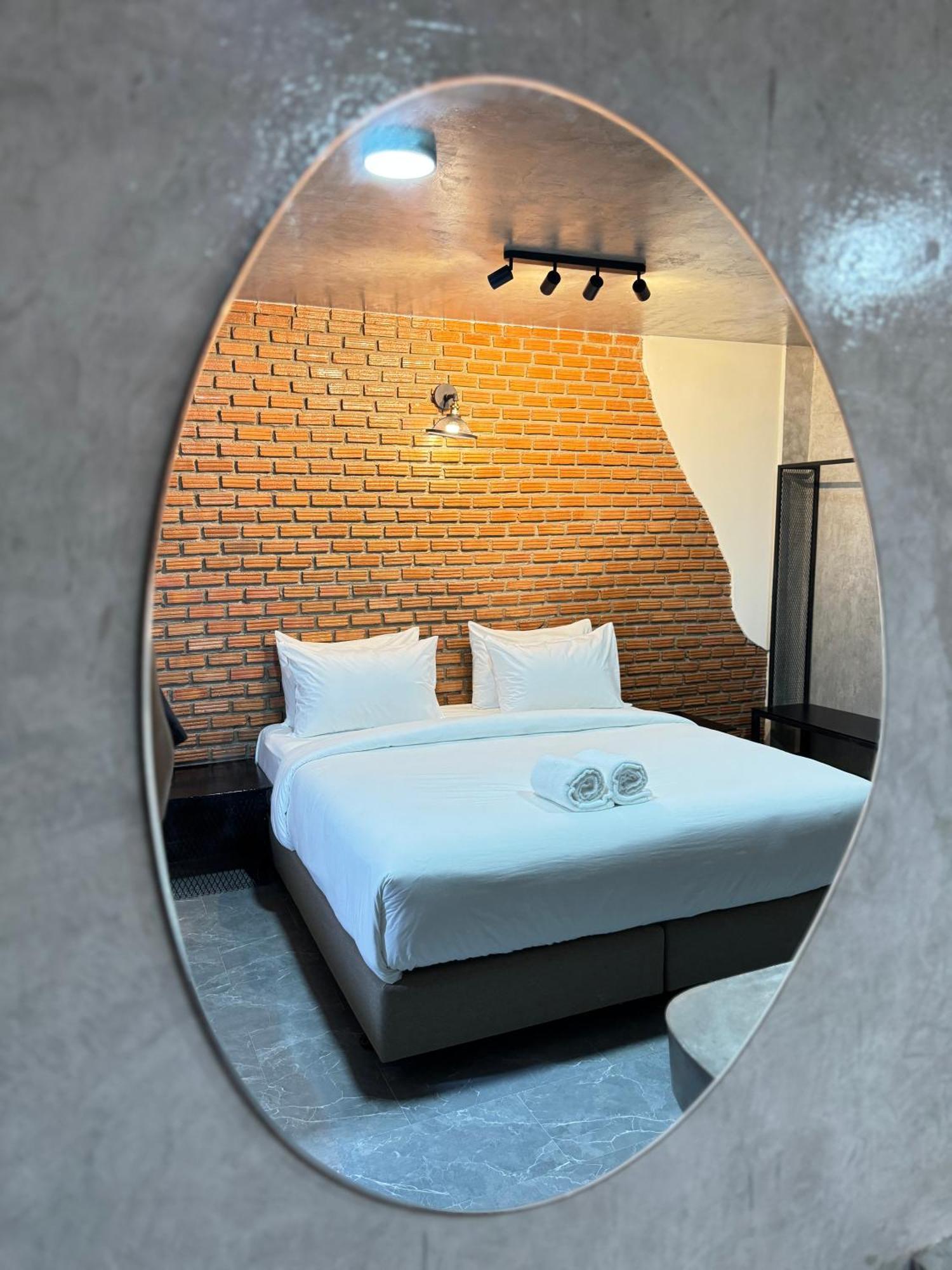 S1 City Hotel Buriram Exterior photo