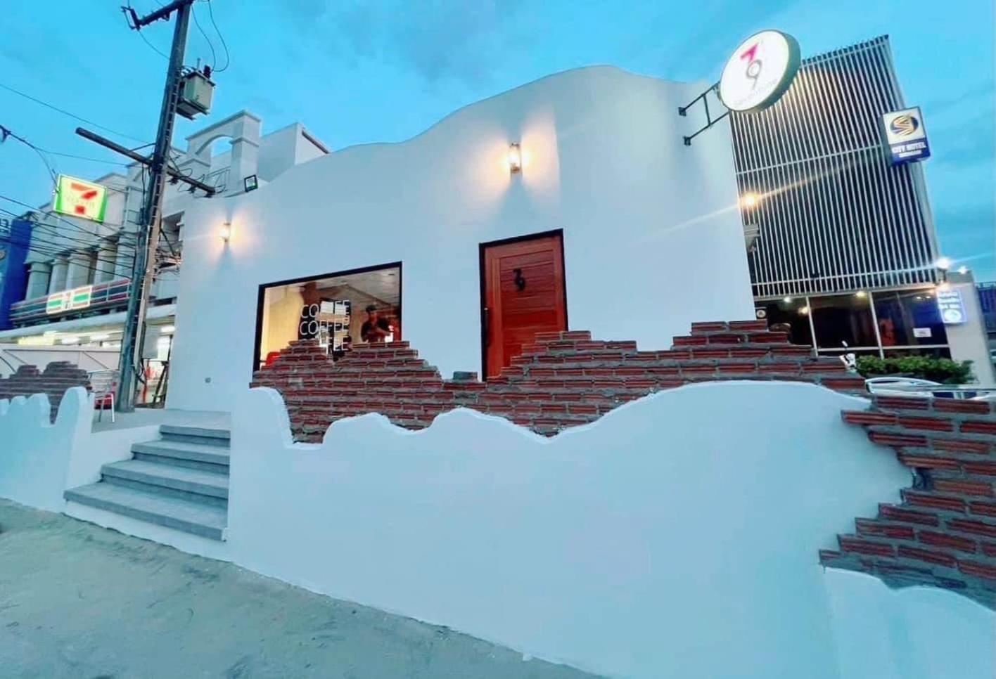 S1 City Hotel Buriram Exterior photo